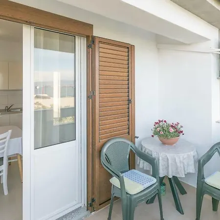 Mira #preko#free Parking#a/c Appartement Preko